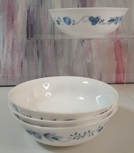 Vintage Arcopal Blue Onion Flower Cereal Dessert Bowls x 4 Made in France - Picture 1 of 12