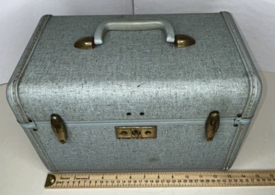Vintage Streamlite Samsonite Train Makeup Case Blue Sparkle Tweed NO KEY - Image 1 of 4