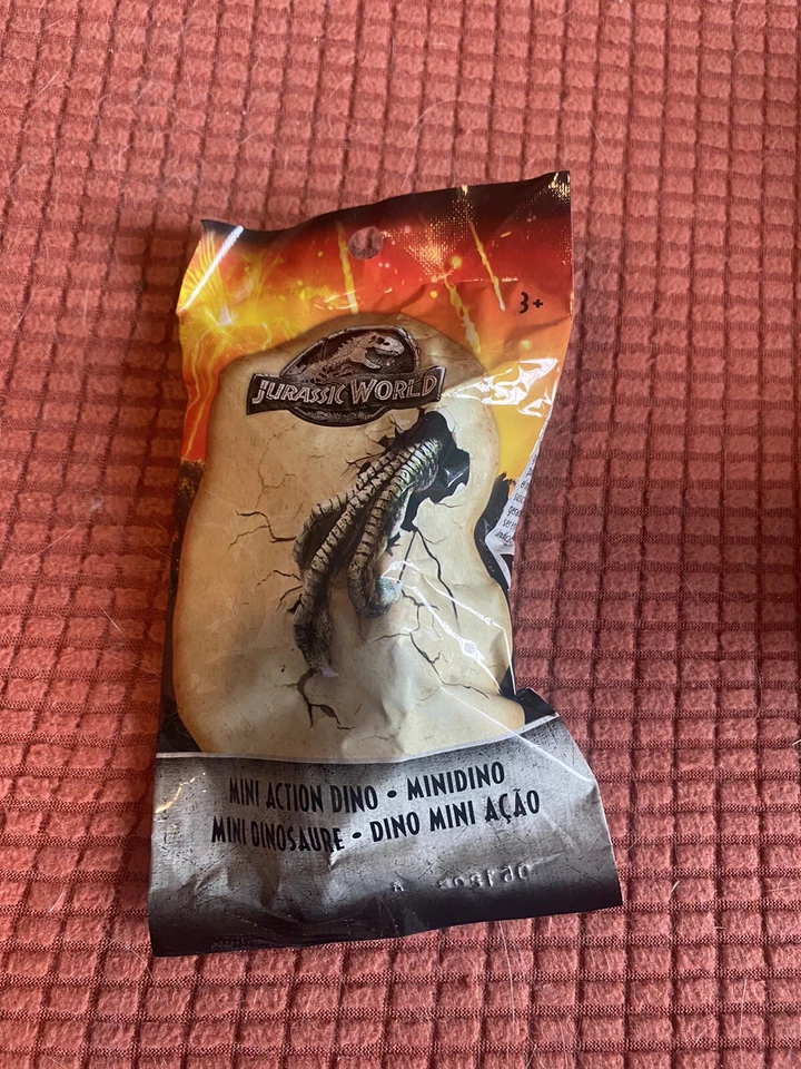 Jurassic World Mini Action Dino Spinosaurus Metallic Dinosaur Mattel