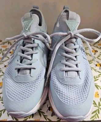Zapatillas Mujer Azul Polvo Talla 11 Medianas Por Guess Nuevas Como Nuevas Foto 1 de 4