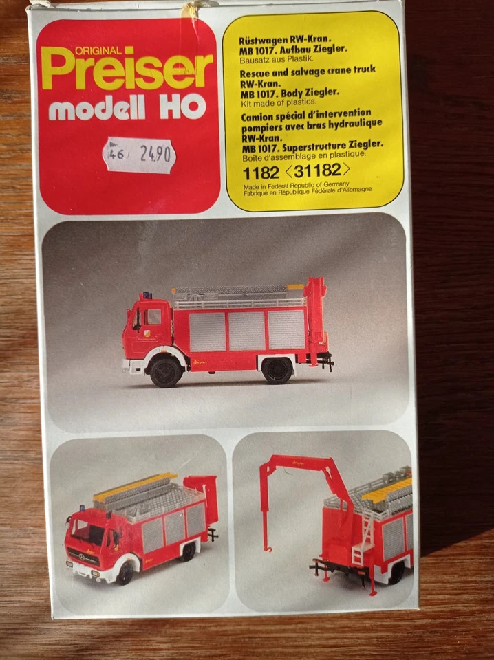 Feuerwehr Modellbau 1:87, Preiser-Bausatz, Feuerwhr Rüstwagen m. Kran - Bild 1 von 1