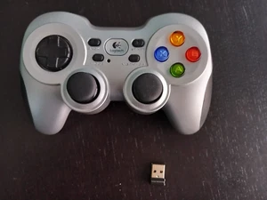 Logitech F710 Wireless Gamepad Controller, Includes USB Receiver, Barely Used! - Picture 1 of 2