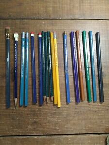 VINTAGE WOODEN PENCILS LOT 17 MIXED LOT SOME VERY COLLECTABLE MICROTOMIC & MORE