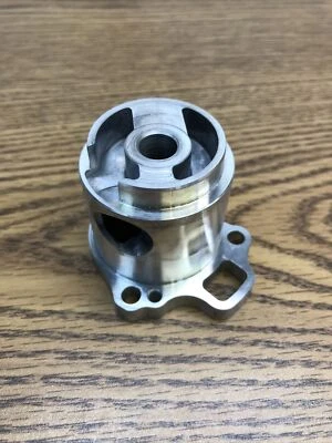 PIEZA CARROCERÍA BOMBA ACEITE KAWASAKI VERSYS 650 2008-2020 # 16160-0110 Foto 1 de 4