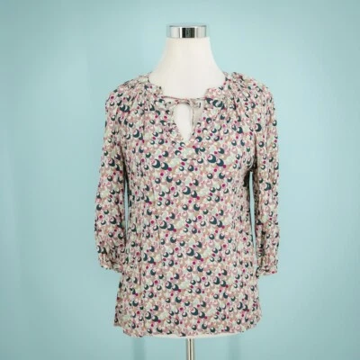 Top de viscosa manga 3/4 Boden talla 6 estampado geométrico con corbata cuello cerradura Foto 1 de 4
