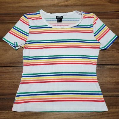 Camiseta Rue 21 Niñas SS Acanalada Blanca con Rayas de Color Foto 1 de 3