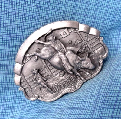 Rodeo Bull Rider Cinturón Hebilla Vaquero Toro Arena Payaso De Colección 1981 Bergamota .QRT730 Foto 1 de 4