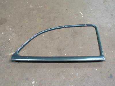 1949 1950 1951 1952 CHEVROLET STYLELINE ACABAMENTO ESPECIAL QUATRO PORTAS LH TRASEIRO - Imagem 1 de 3