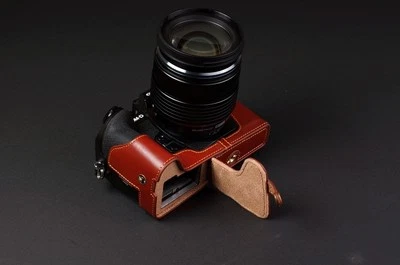 Funda de cuero genuino real para media cámara bolsa para Olympus OM-D E-M1 parte inferior abierta Foto 1 de 4