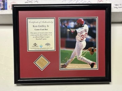 Griffey Jr 2001 UD Juego Usado 231/500 Enmarcado Oro Firma Foto 40% Descuento ¡Leído! Foto 1 de 4