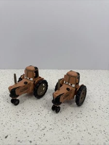 Disney Pixar Cars Chewall Trattore Giocattolo Punta e Dente Set di 2 - Uno Funzionante Solo - Foto 1 di 7
