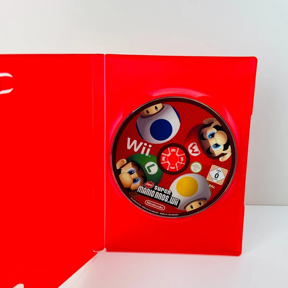 New Super Mario Bros - Nintendo Wii Game PAL - DISC ONLY - image 1 of 1
