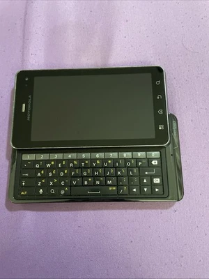 Motorola Droid 3 2011 Verizon Slide Out Keyboard  TESTED STILL WORKS GREAT - Image 1 of 3