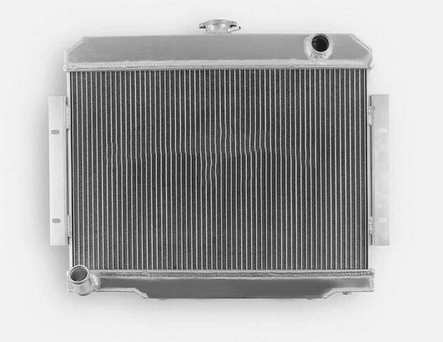 Высокопроизводительный алюминиевый радиатор подходит для Jeep CJ5 CJ6 CJ7 1972–1986 годов выпуска 3,8 л 4,2 л L6 - Изображение 1 из 1