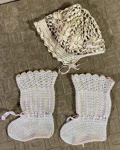 Vintage Crochet Baby Bonnet And Socks - Picture 1 of 3