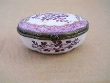Antique porcelain snuff box