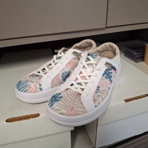 Hey Dude Karina Breeze Sneakers Womens 7 White Sand Slip On Comfort Casual Shoes - Picture 1 of 7