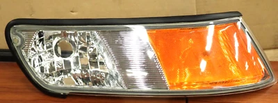 NOS for 98-02 Mercury Grand Marquis Parking Signal RH Marker Light FR254-U000R - Image 1 of 4
