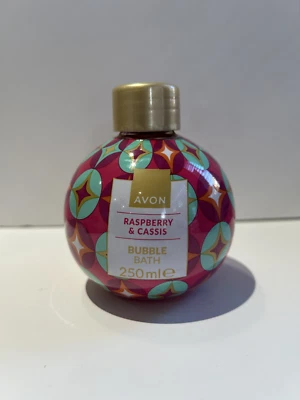 Avon Raspberry & Cassis Bubble Bath 250ml - Fruity, Luxurious & Relaxing - Image 1 of 4