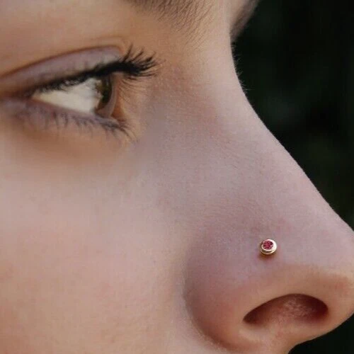 Conjunto de moldura real 0,04 ct nariz rubi vermelho parafuso anel piercing pino ouro amarelo 14K - Imagem 1 de 4