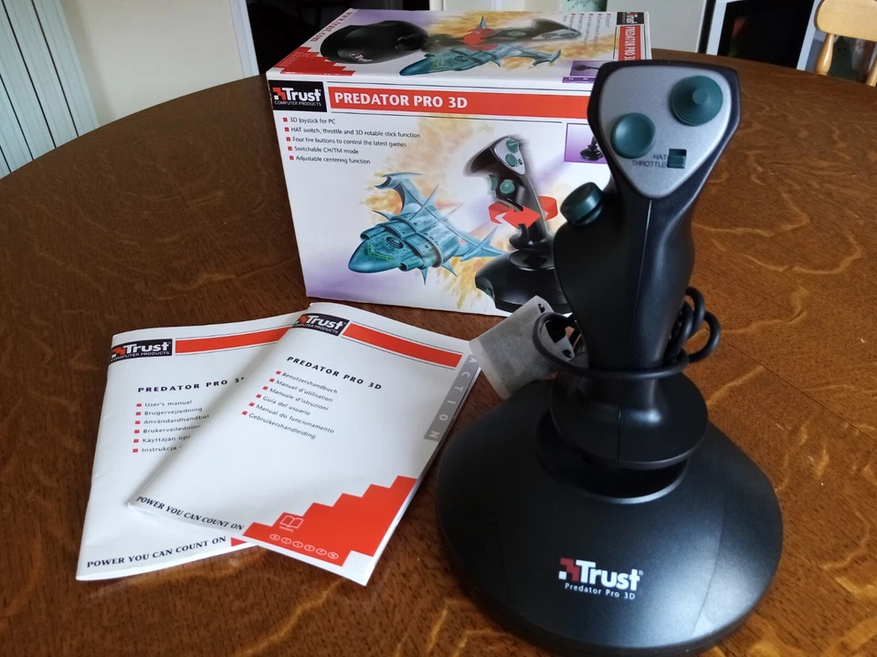 Joystick Trust Predator Pro 3D Trust nuovo di zecca, bellissimo ed inutilizzato - Immagine 1 di 4