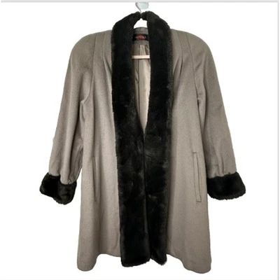 Casaco Lg Alorna Penny Lane marrom mistura de lã colarinho de pele sintética boho mobwife feito nos EUA - Imagem 1 de 4