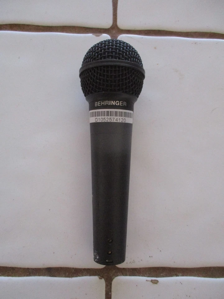 Behringer ULTRAVOICE XM8500 Dynamic Cardioid Vocal Microphone - Image 1 of 4