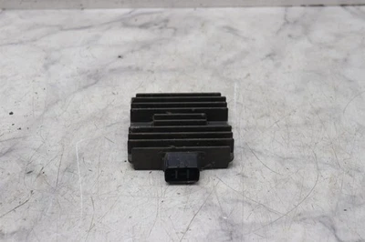 Yamaha V Star 1100 1999-2009 regulador de voltaje rectificador Foto 1 de 4