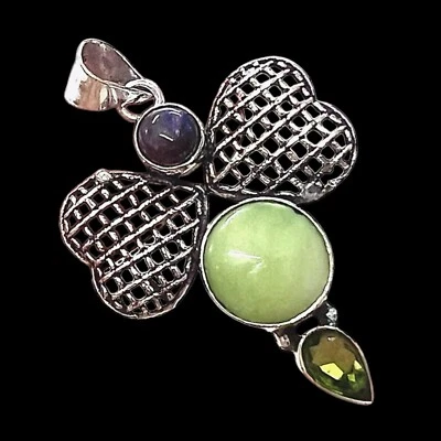 Colgante hecho a mano de peridoto y laborita y concha verde chapado en plata 925 de 2" Foto 1 de 3