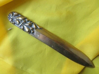 ancien coupe papier  bronze laiton art npuveau decor de marronnier signé  - Photo 1/2