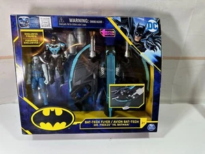 Batman Caped Crusader Bat-Tech Flyer Exclusive Mr. Freeze & Batman Action Figure - Picture 1 of 5
