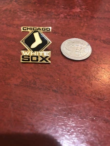 CHICAGO WHITE SOX VINTAGE LOGO PIN, LTD EDITION - Picture 1 of 1