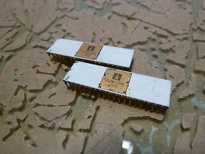 (LOT OF 2) VINTAGE INTERSIL CERAMIC DIP ICL7101CPL 7623 [2K.1] - Picture 1 of 4