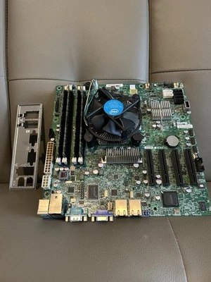 SUPERMICRO X9SCM-F con E3-1270 32GB PC3 RAM LGA1155 ENFRIADOR DE CPU ESCUDO DE E/S - PROBADO Foto 1 de 4