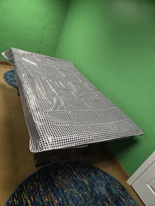 TOVAGLIA RETTANGOLARE IN VINILE PIED DE POULE 60"x104" (152x256 cm) supporto flanella - Foto 1 di 9