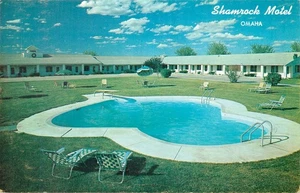 Vintage Shamrock Motel Omaha NE Photochrome Postcard pm 1963 Pool View - Picture 1 of 2