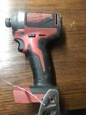 M18 MILWAUKEE 1/4'' IMPATTO PER RICAMBI O RIPARAZIONE LOTTO 188 - Immagine 1 di 2