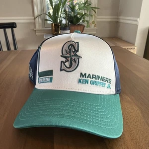 2025 Topps x Lids x Mitchell & Ness Ken Griffey Jr Baseball Cap Player Series 2 - Picture 1 of 3