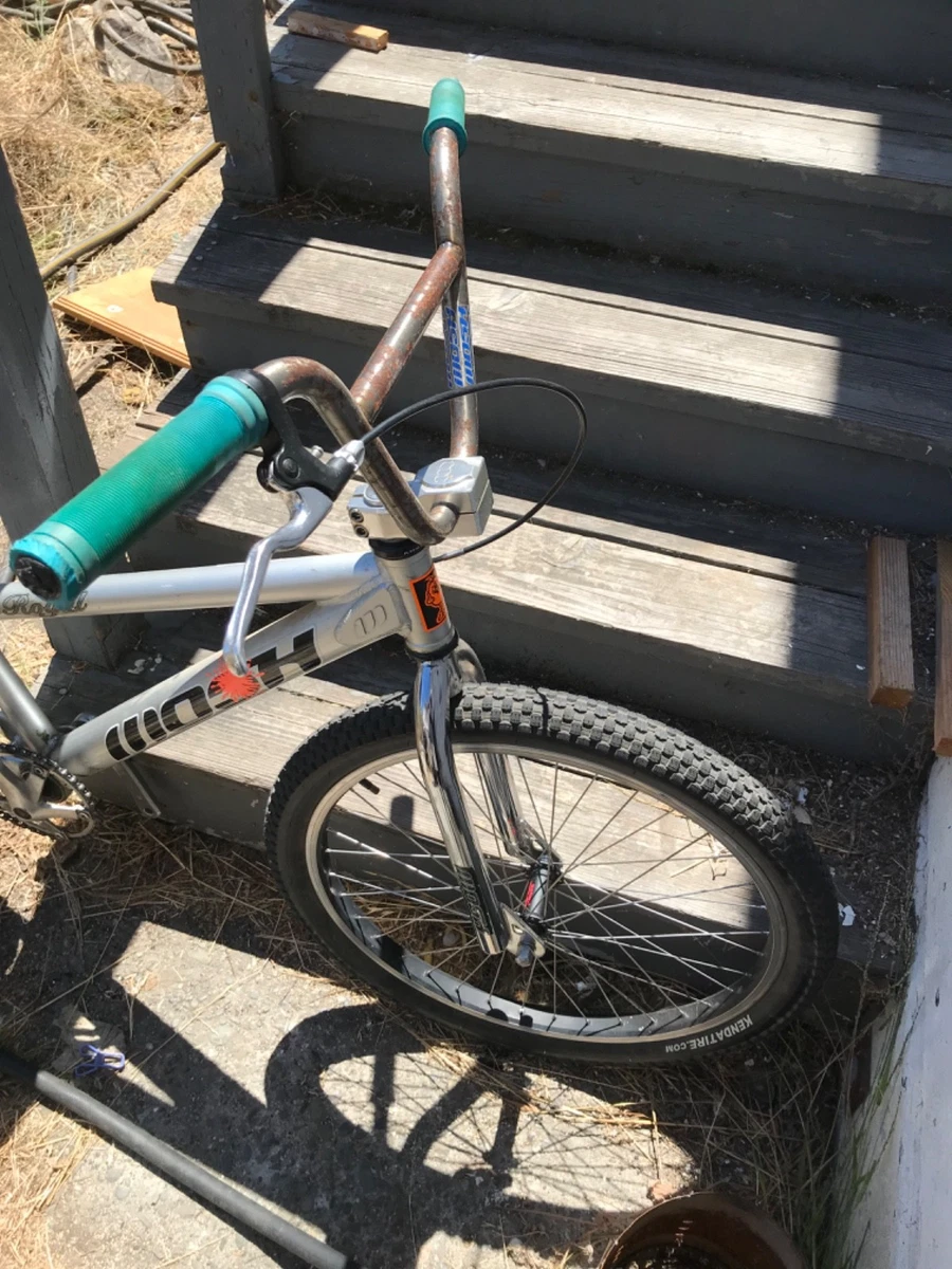 【ピルクル】ジャイアントGIANT mosh BMX レーサー GIANT MOSH BMX ROYAL 24