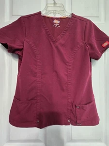Dickies XTREME STRETCH Women's Scrub Top size S-Wine V-Neck-Chest 20"/L 23.5" - Picture 1 of 4