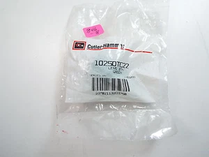 CUTLER HAMMER EATON 10250TC22 GREEN PLASTIC INDICATING ~ PILOT LIGHT LENS NIB - Picture 1 of 2