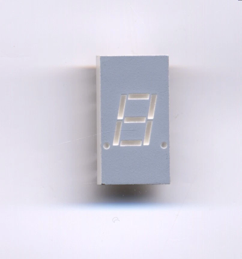 HDSP 3531 High Eff RED 7 Seg LED CA Display by HP - Image 1 of 1