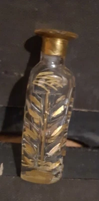 France  Flacon de parfum ou à sel en cristal emmaillé  ton or XIXeme - Photo 1/4