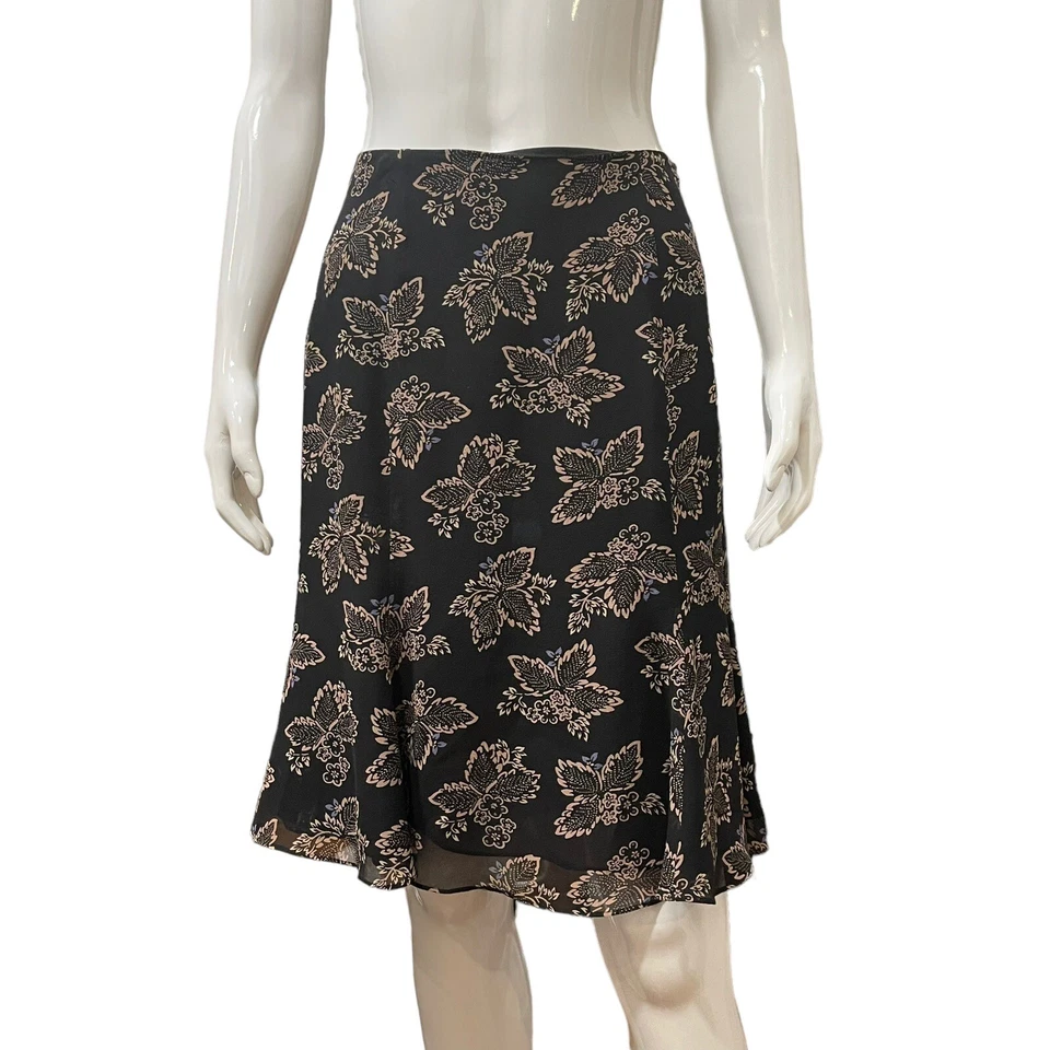 Ann Taylor LOFT Size 0 26 A-Line 100% Silk Skirt Black Floral Lined Side Zip - Image 1 of 4