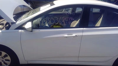 Used Front Left Door Assembly Front fits: 2016 Hyundai Accent electric windows w Foto 1 de 4