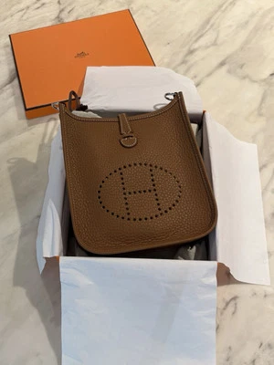 Nuevo Bolso Auténtico Hermes Evelyne 16 Amazone (Mini) En Dorado Foto 1 de 4