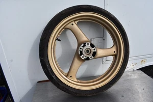 ORIGINAL SUZUKI GSXR400 GSXR 400 GK73A GK76A AJJ FRONT WHEEL & TYRE - Picture 1 of 23