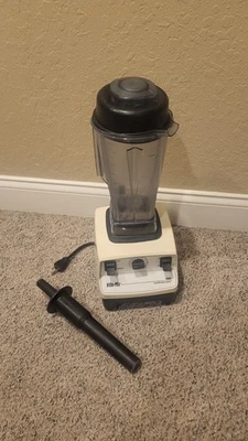 Центр общего питания Vitamix блендер модель VM0103 с контейнером толкатель крышка изящный - Изображение 1 из 4