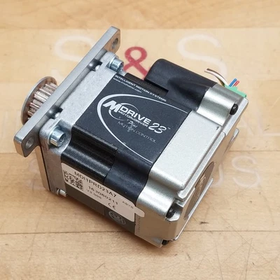 Motor paso a paso Schneider MDI1PRD23A7 - USADO Foto 1 de 4