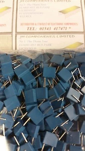 Capacitor / 0.1uf/63v Poly Box 5mm Pitch 100 Per Bag - Picture 1 of 1